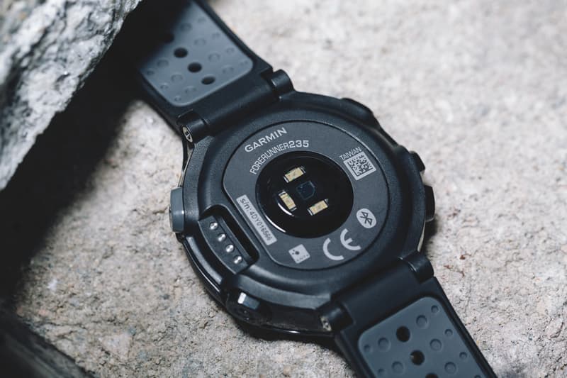 GARMIN 推出全新 Forerunner 235 腕式心率手錶