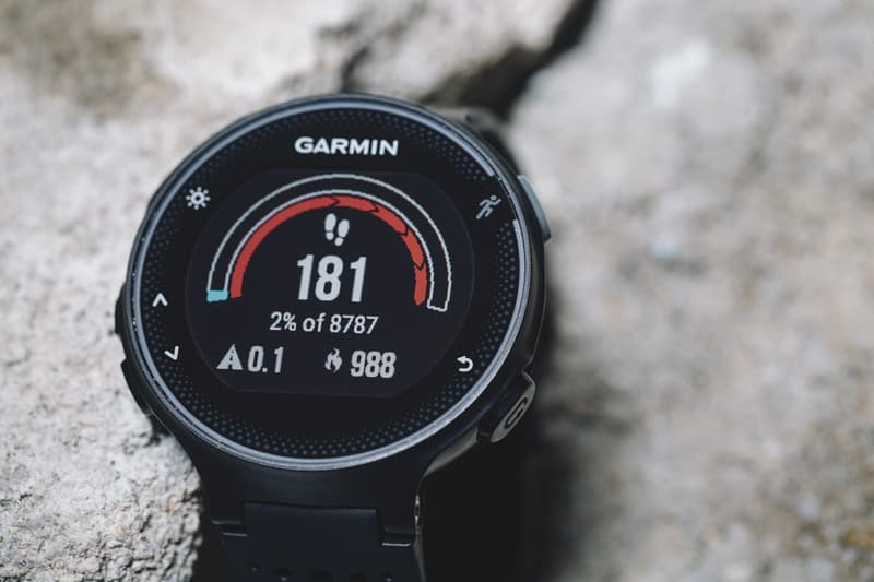 GARMIN 推出全新 Forerunner 235 腕式心率手錶