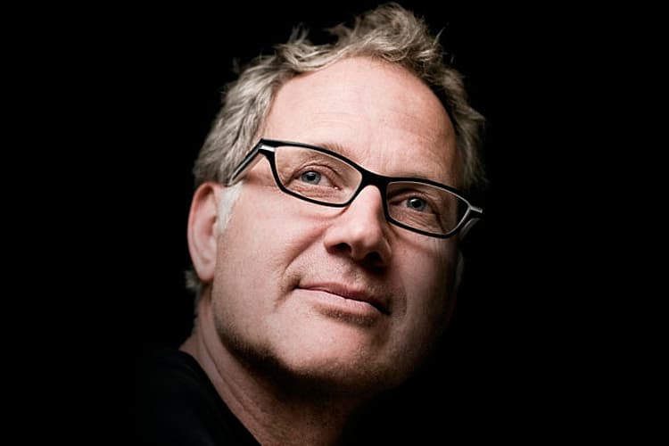 HB Archive - 改變 Nike 命運的一對籃球鞋