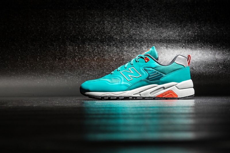 New Balance MRT580 Re-engineered 系列