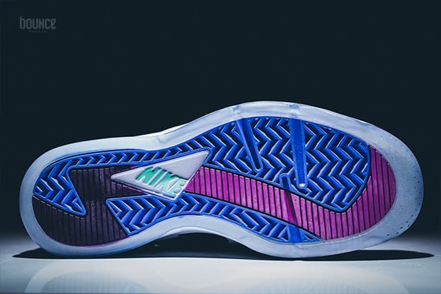 Nike Air Flight Huarache Low「Bold Berry」配色設計