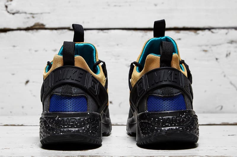 Nike Air Huarache Utility "ACG Tan and Blue"