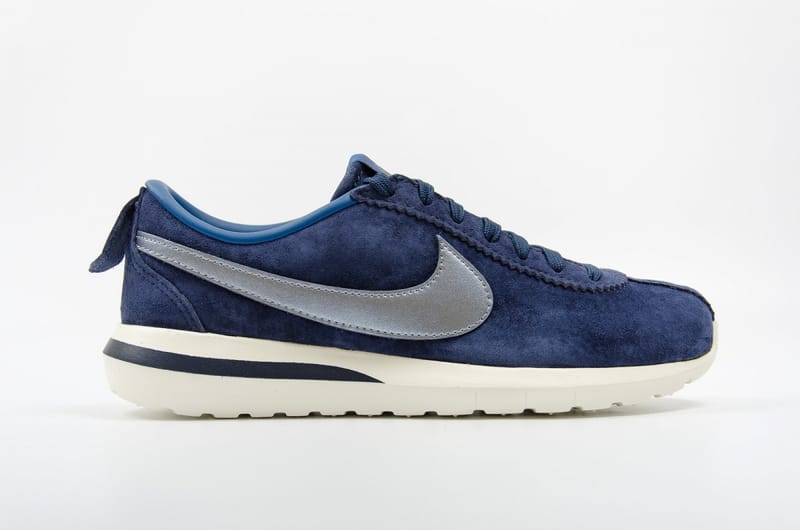 Nike Roshe Cortez NM Premium 全新配色設計「Midnight Navy」