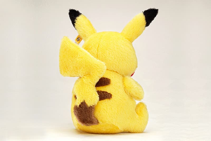 Steiff 推出豪華限定版比卡超玩偶