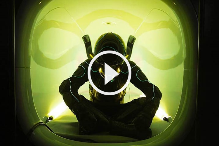 abstract groove 打造 Yamaha MT10「Ray of Darkness」疾走東京