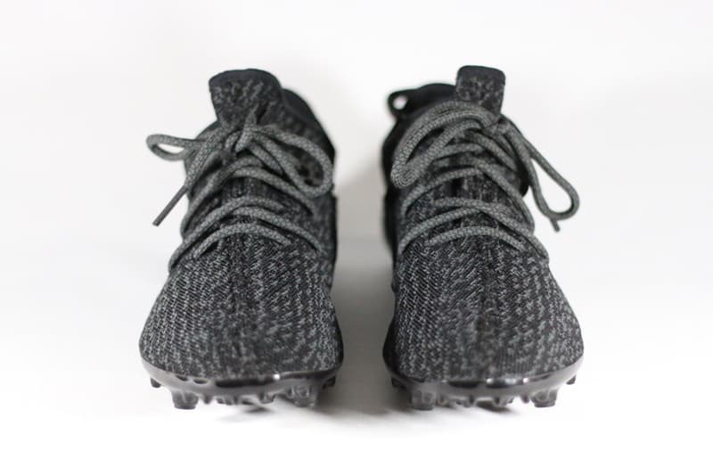 Adidas YEEZY Boost 350 變身足球鞋