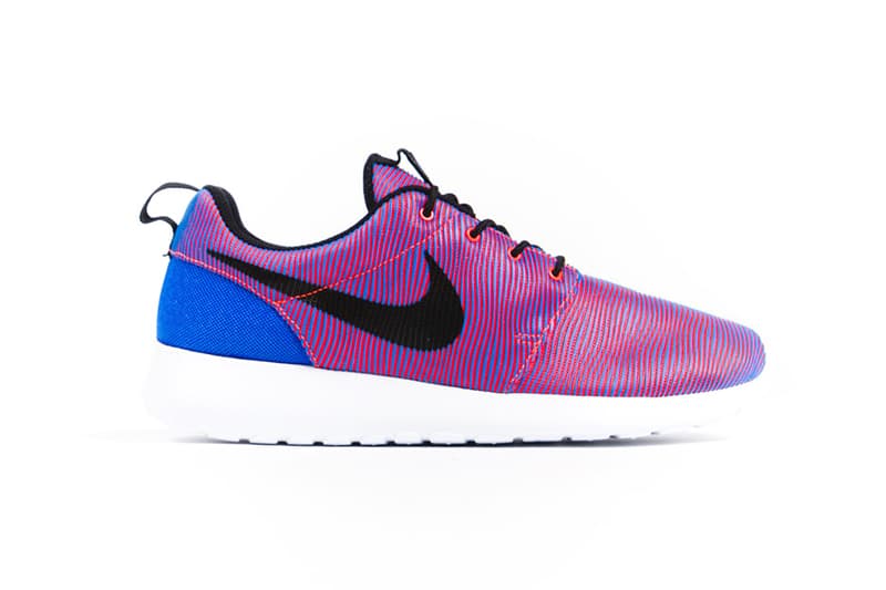 NIKE ROSHE RUN PREMIUM PLUS