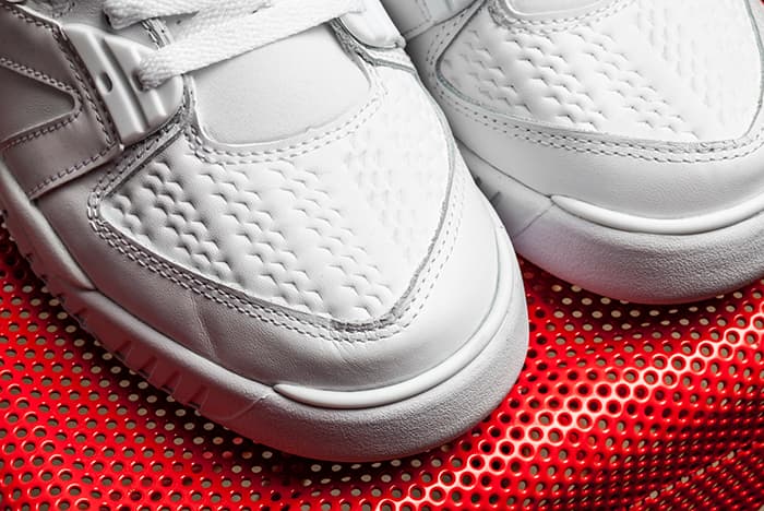 Nike Air Tech Challenge III「Triple White」配色