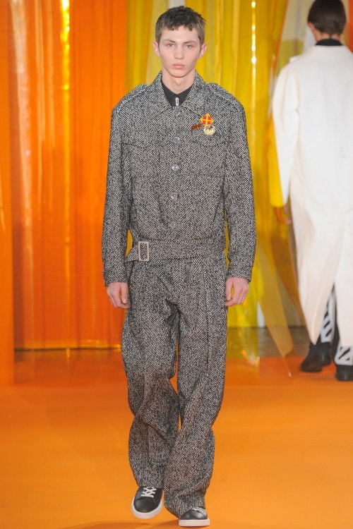 OFF-WHITE c/o VIRGIL ABLOH 2016 Fall/Winter Collection