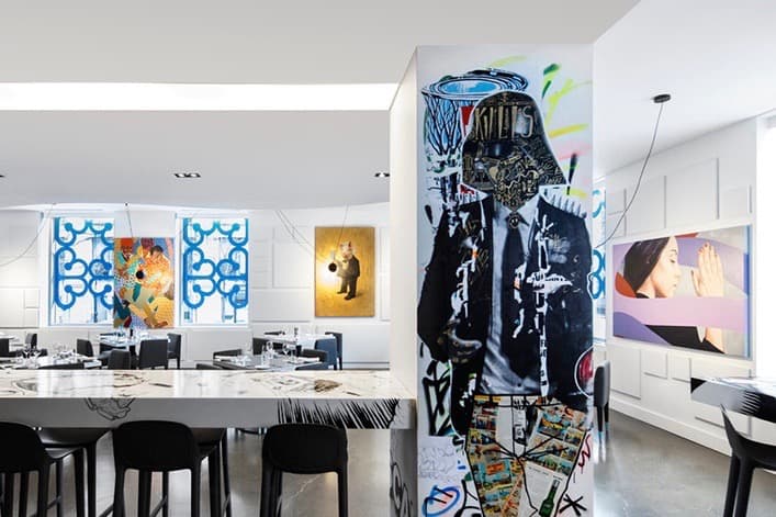 街頭壁畫「入侵」加拿大蒙特利爾 W Hotel 餐廳