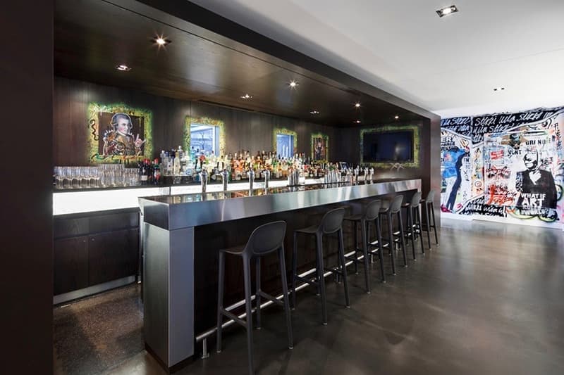 街頭壁畫「入侵」加拿大蒙特利爾 W Hotel 餐廳