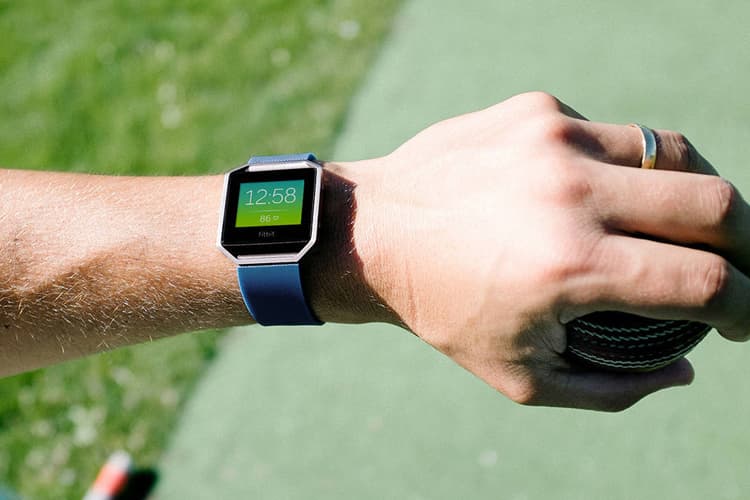 【Apple 又一競敵】Fitbit 智能手錶 The Blaze 釋出