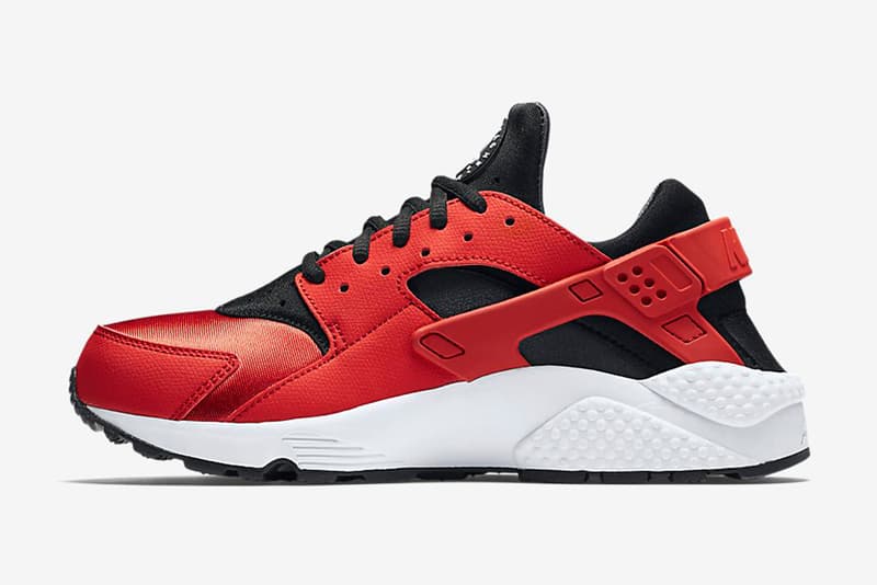 NIKE AIR HUARACHE BRED