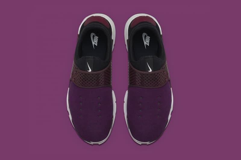 Tech Fleece  Nike Sock Dart