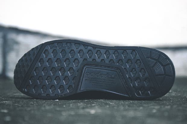 ADIDAS NMD RUNNER BLACK BOOST 