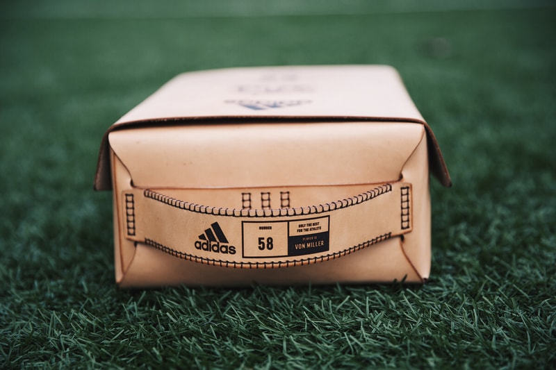 adidas Originals Stan Smith Super Bowl 50 球員專屬系列