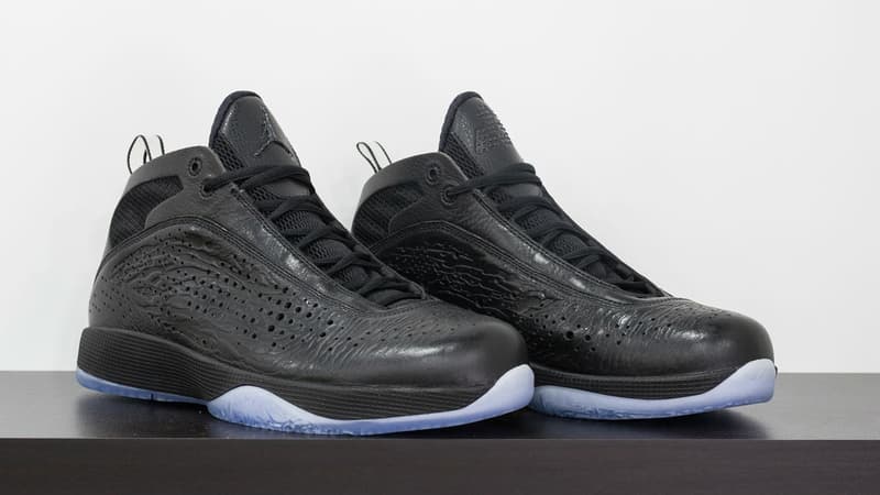 Michael Jordan 向 Kobe Bryant 贈送全套 Air Jordan 球鞋系列