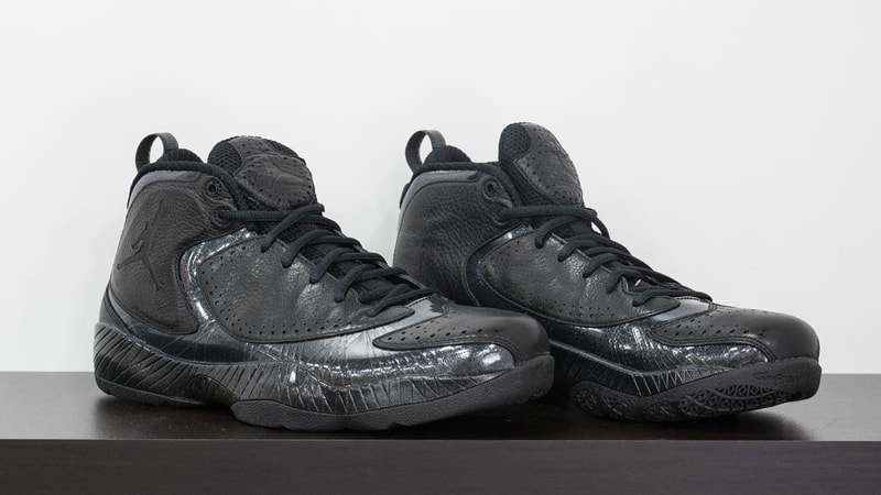 Michael Jordan 向 Kobe Bryant 贈送全套 Air Jordan 球鞋系列
