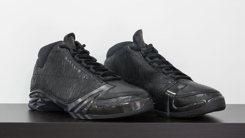 Michael Jordan 向 Kobe Bryant 贈送全套 Air Jordan 球鞋系列