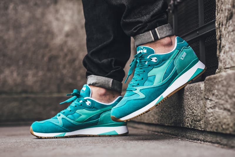 Diadora V7000「Aqua」系列