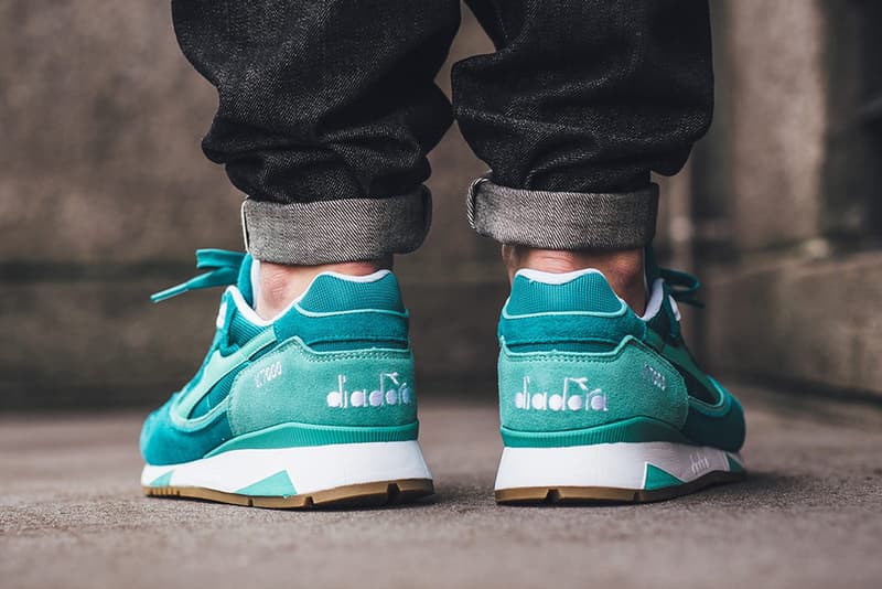 Diadora V7000「Aqua」系列