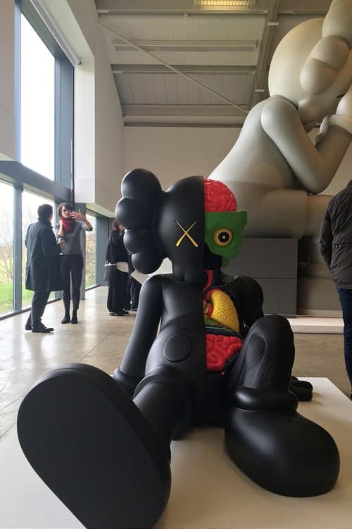 走進 KAWS 英國 Yorkshire Sculpture Park 戶外大型個展