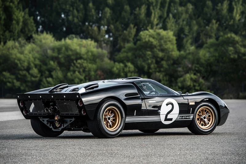 Shelby GT40 Mk. II 50 周年復刻版跑車
