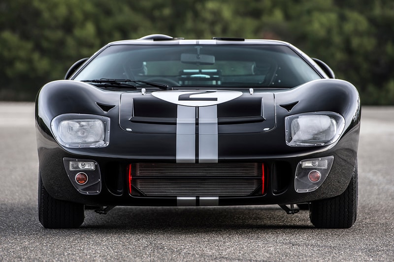 Shelby GT40 Mk. II 50 周年復刻版跑車