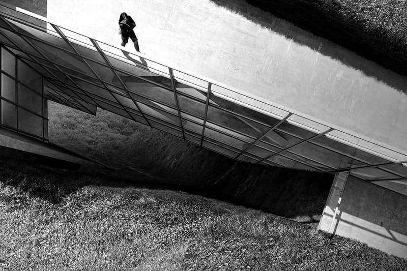 建築視覺師 Alex Hogrefe 打造「Cliff Retreat」海岸懸體項目