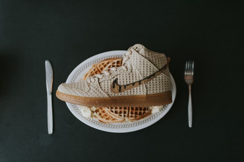 近賞 Nike SB Dunk High 全新配色設計「Waffle」