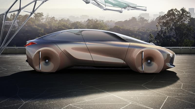 終極駕駛機器！BMW 發佈 Vision Next 100 概念車