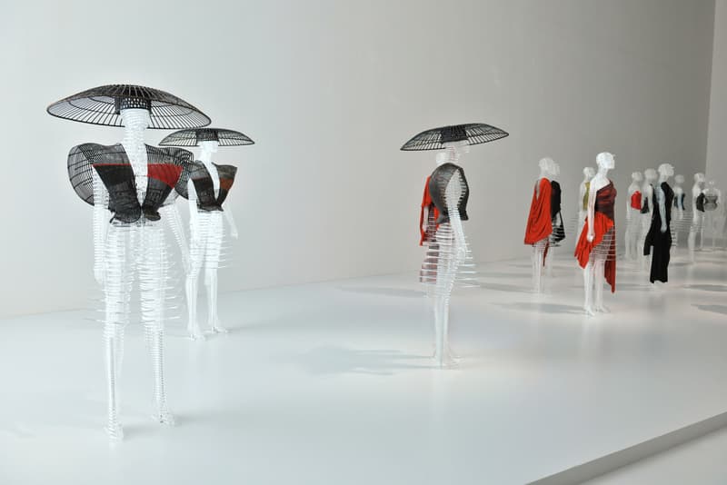 走進三宅一生作品回顧展