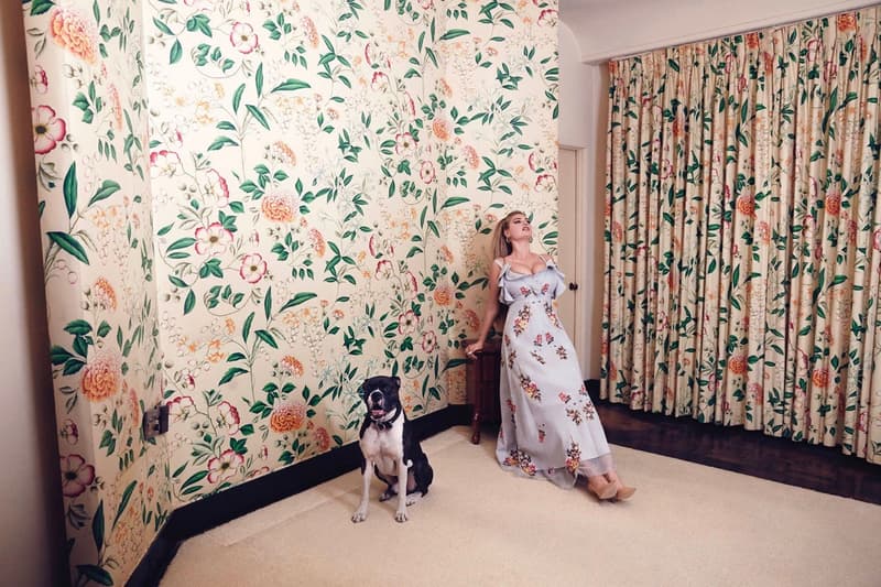 Kate Upton 於《V Magazine》Issue 100 演繹「Real Housewife」