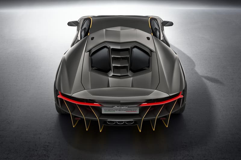 全球限量 40 台！Lamborghini 旗艦超跑 Centenario 傲然登場
