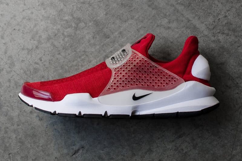 Nike Sock Dart retail Store 
