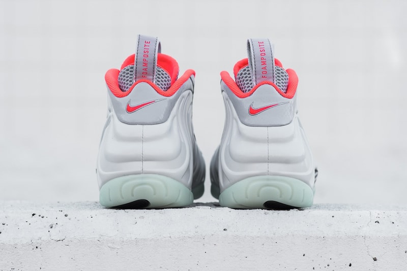 近賞 Nike Air Foamposite Pro Premium 全新配色設計「Pure Platinum」