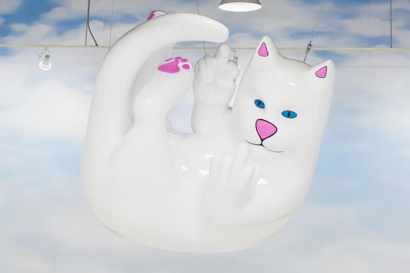 座立於 Supreme 專門店旁的 RIPNDIP 期間限定店