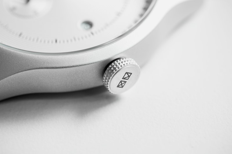 squarestreet sq31 aluminum watch silver white