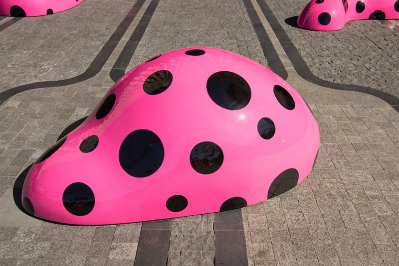 草間彌生全新「Footprints of Life」裝置藝術亮相夏威夷