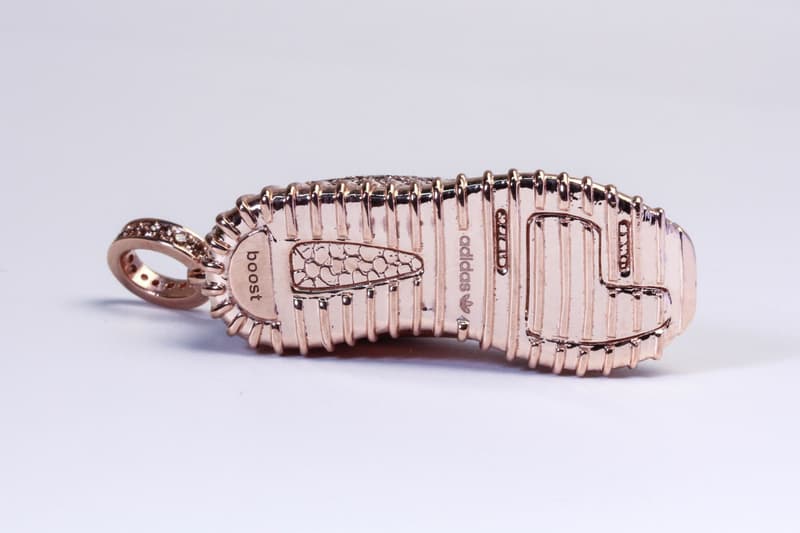 IFANDCO 打造奢華 Yeezy Boost 350 掛飾