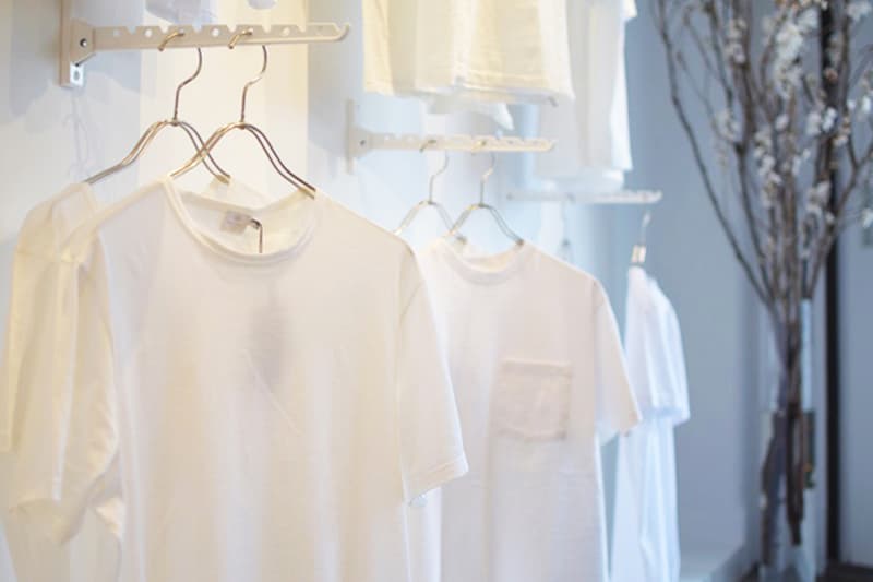 全店只有白 T-Shirt！走進東京城中熱話「白 T の聖地」注目概念店