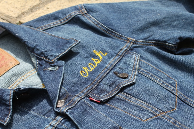 Levi's  Airstream Tailor Store 牛仔服改造示範