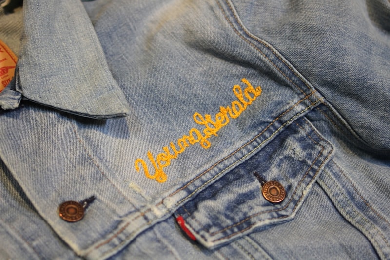 Levi's  Airstream Tailor Store 牛仔服改造示範