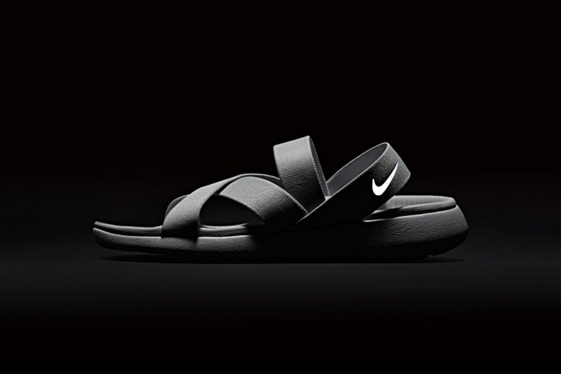NIKE ROSHE ONE WOMEN'S SANDAL