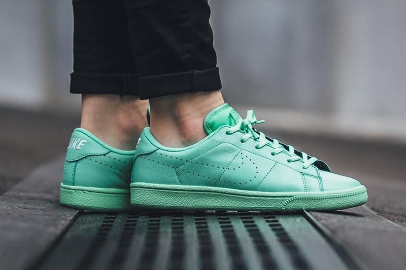 nike tennis classic gs green glow