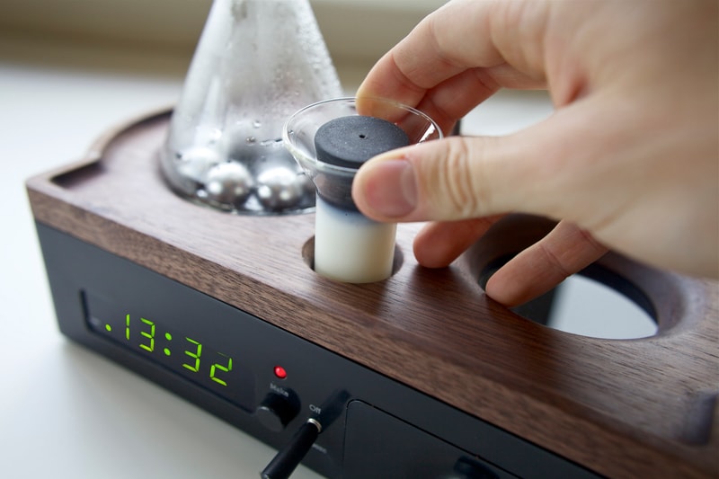 2 in 1coffee and tea alarm clock the barisieur