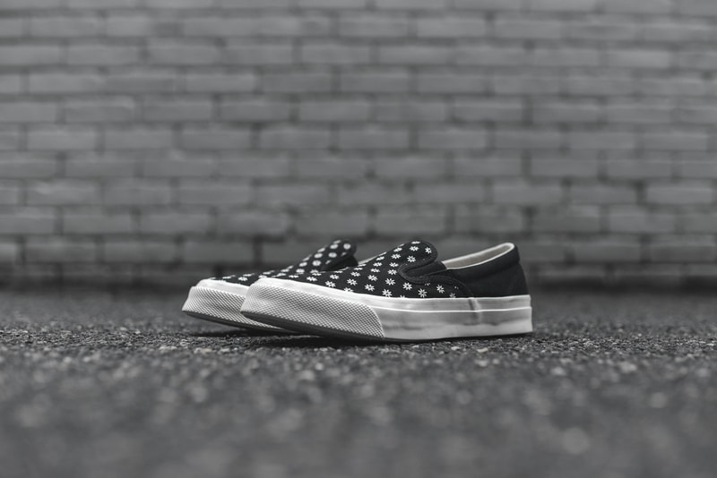 THE CONVERSE DECK STAR SLIP-ON IS READY FOR SPRING WITH “MAY FLOWER” GRAPHICS