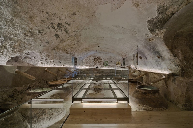 INMAT Arquitectura 改造西班牙古老酒窖為「葡萄酒學院」
