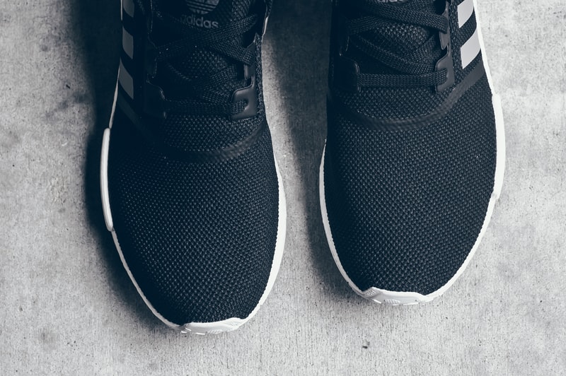 近賞 adidas Originals NMD_R1 黑白配色
