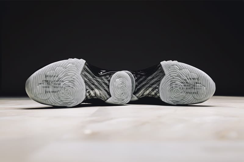 近賞 Air Jordan XX3「Trophy Room」黑金配色